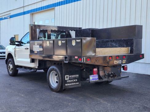 Used 2023 Ford F350 XL AWD/4WD image 3