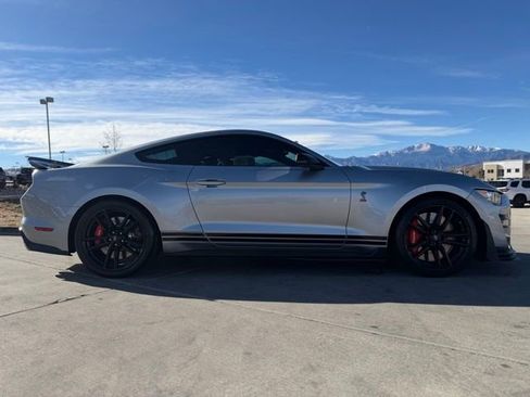 Used 2020 Ford Mustang Shelby GT500 w/ Technology Package image 10