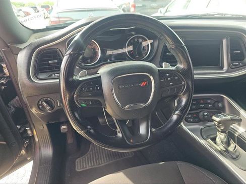 Used 2019 Dodge Challenger GT w/ Driver Convenience Group RWD image 4