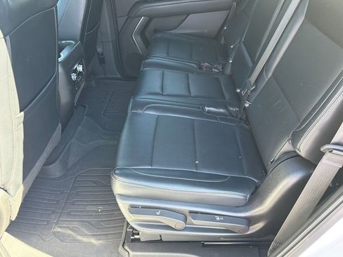 Used 2022 GMC Yukon SLE image 20