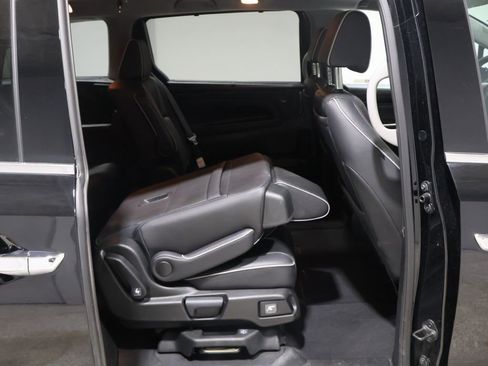 Used 2022 Honda Odyssey Elite image 21