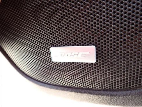 Used 2019 GMC Acadia SLT image 17