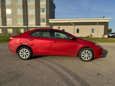 Used 2017 Toyota Corolla LE FWD image 13