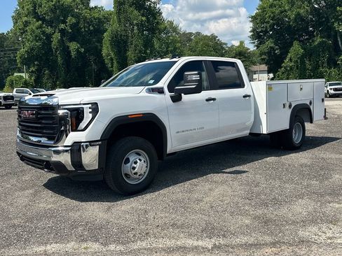 New 2026 GMC Sierra 3500 Pro w/ Convenience Package AWD/4WD image 2