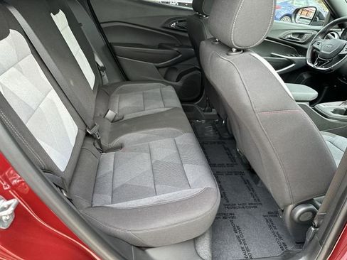 Used 2024 Chevrolet Trax RS w/ Driver Confidence Package image 30