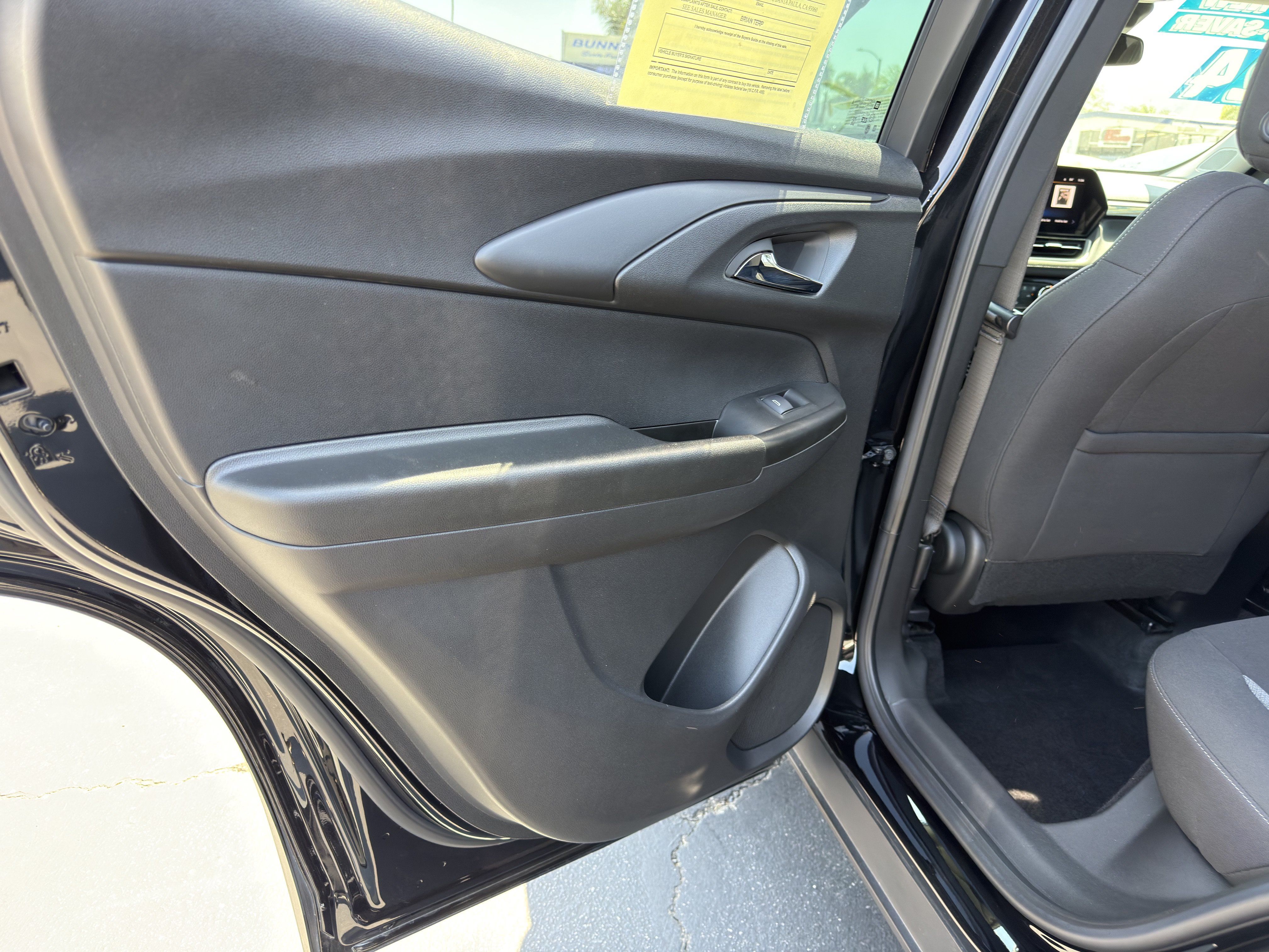 Used 2024 Chevrolet TrailBlazer LT FWD image 19