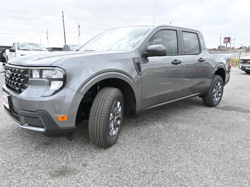 New 2026 Ford Maverick XLT image 8