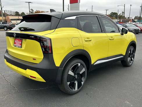 New 2026 Nissan Kicks SR w/ SR Premium Package image 6