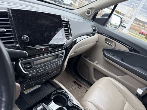 Certified 2022 Honda Pilot TrailSport image 10