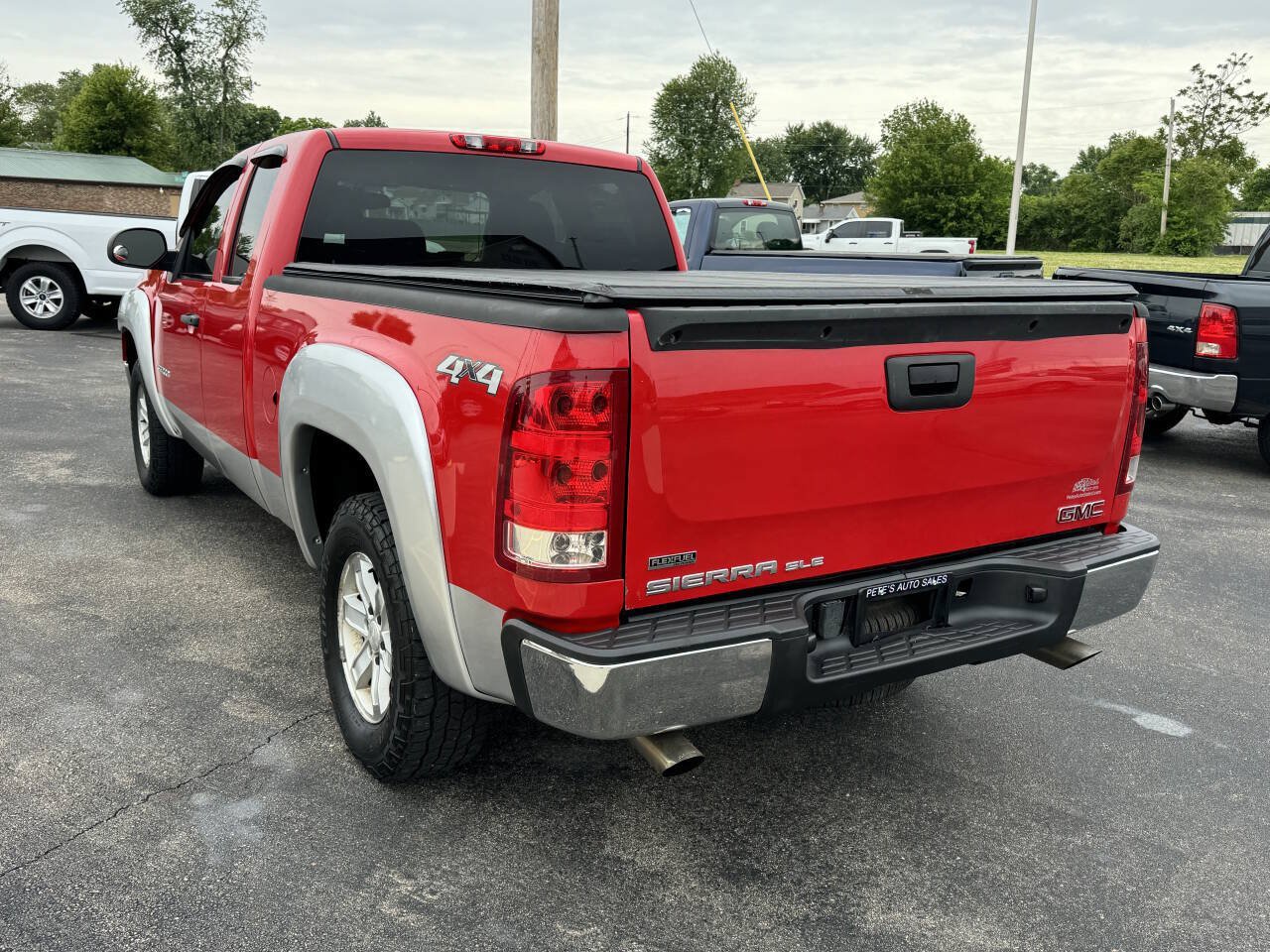 Used 2010 GMC Sierra 1500 SLE w/ Power Pack Plus AWD/4WD image 9