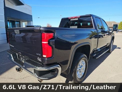 Used 2024 Chevrolet Silverado 3500 LTZ w/ LTZ Convenience Package image 7