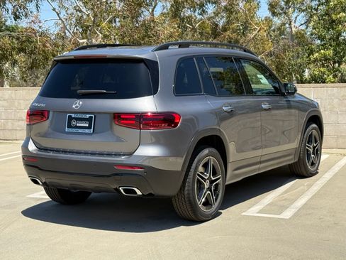 New 2026 Mercedes-Benz GLB 250 image 13