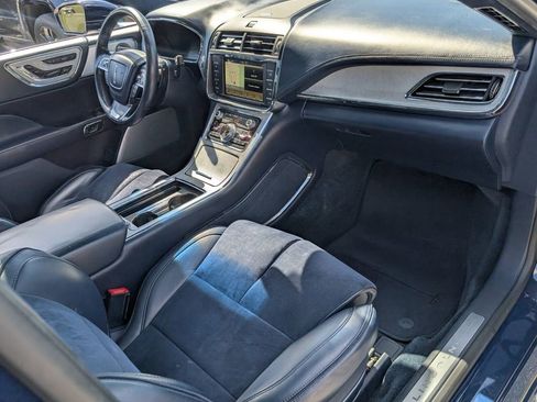 Used 2018 Lincoln Continental Black Label w/ Rear-seat Package image 16