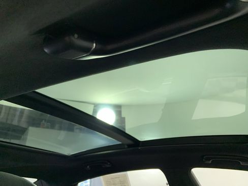 Used 2018 Genesis G80 3.3T Sport image 17