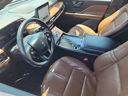 Used 2022 Lincoln Aviator Reserve image 8