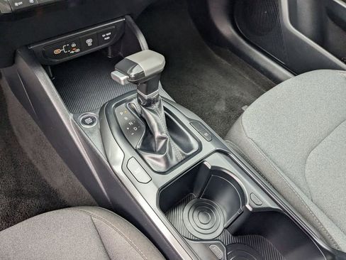 Used 2025 Kia K4 LXS image 25