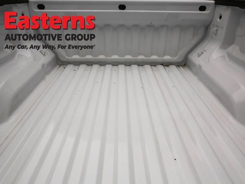 Used 2024 Chevrolet Colorado W/T w/ Technology Package image 9