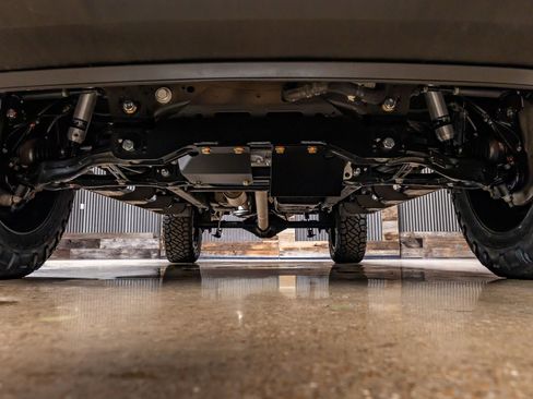 Used 2024 GMC Sierra 1500 SLE w/ Preferred Package image 15