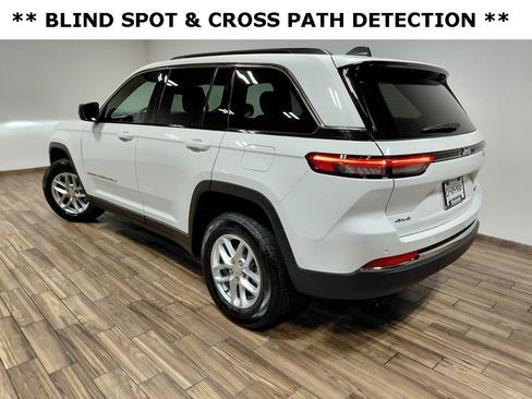Certified 2025 Jeep Grand Cherokee Laredo X image 8
