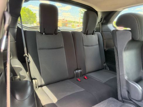 Used 2019 Nissan Pathfinder S AWD/4WD image 24