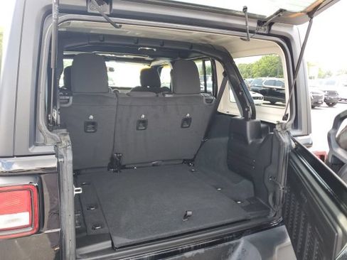 Used 2022 Jeep Wrangler Unlimited Sport AWD/4WD image 10
