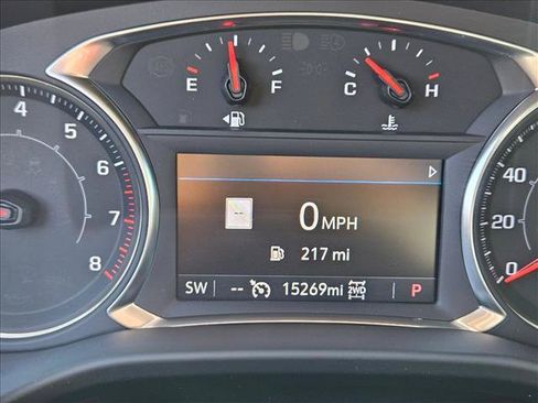 Certified 2023 GMC Acadia SLT w/ Preferred Package AWD/4WD image 12
