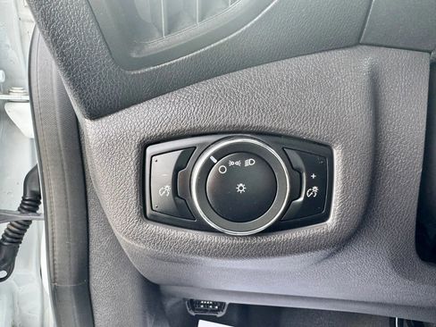 Used 2015 Ford Transit Connect XL image 11