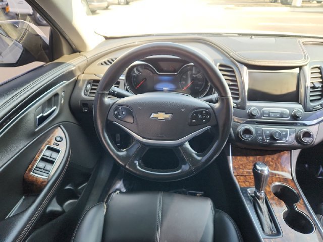 Used 2014 Chevrolet Impala LT w/ Convenience Package FWD image 23