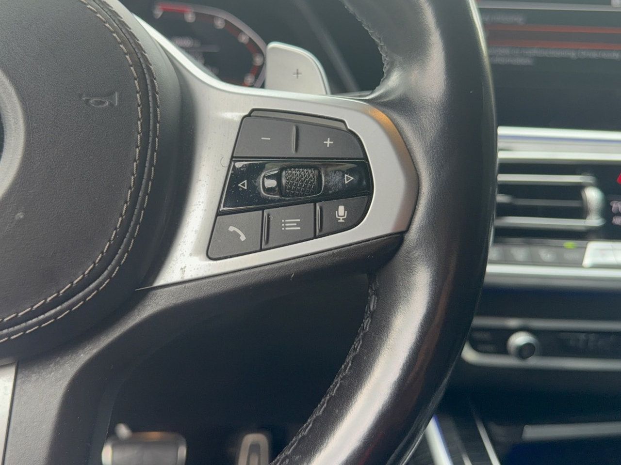 Used 2022 BMW X7 M50i AWD/4WD image 19