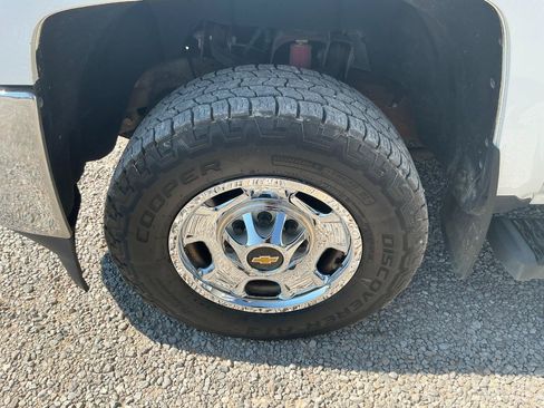 Used 2018 Chevrolet Silverado 2500 W/T w/ WT Fleet Convenience Package AWD/4WD image 15
