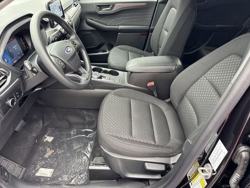 New 2026 Ford Escape Active image 9