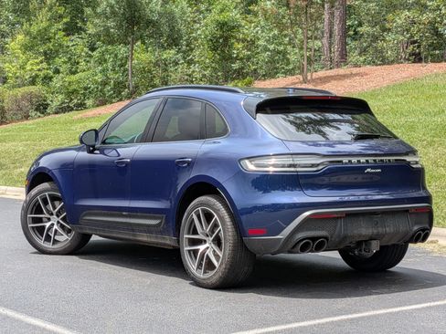 Certified 2026 Porsche Macan AWD/4WD image 3