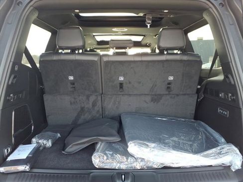 New 2026 Jeep Grand Wagoneer w/ Premium Group I image 19