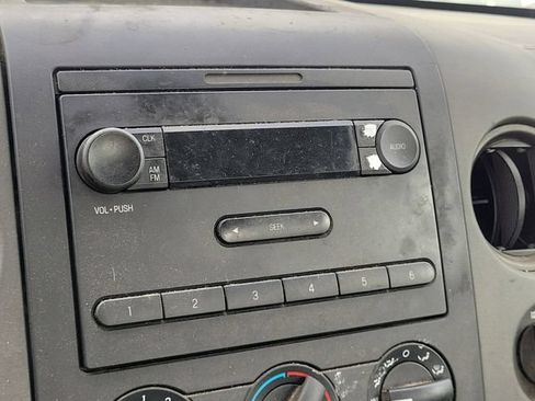 Used 2007 Ford F150 STX RWD image 16