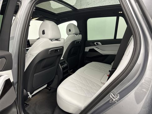 New 2026 BMW X5 xDrive50e image 29
