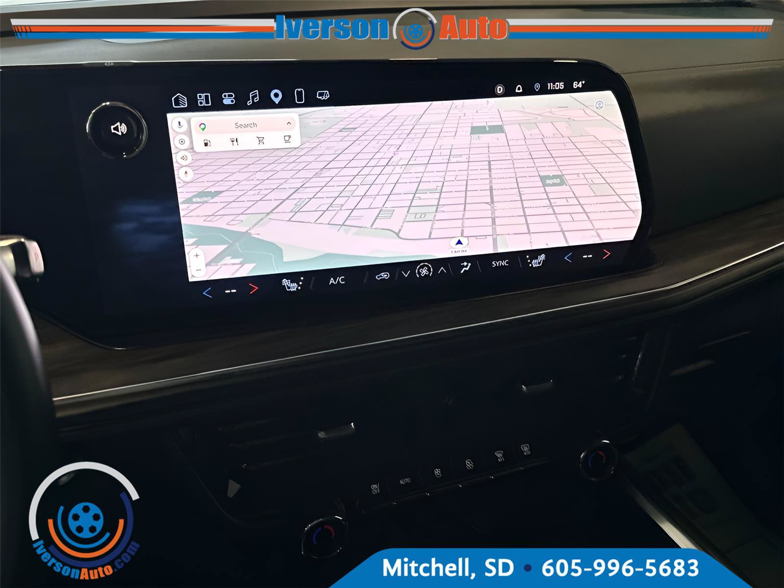 Used 2025 Chevrolet Suburban Z71 AWD/4WD image 23