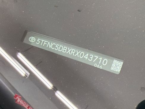 Used 2024 Toyota Tundra Platinum image 18