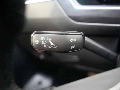 Used 2024 Volkswagen Tiguan SE R-Line FWD image 22