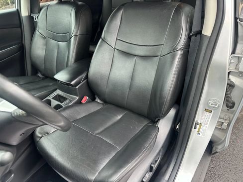 Used 2016 Nissan Rogue SL w/ SL Premium Package image 19