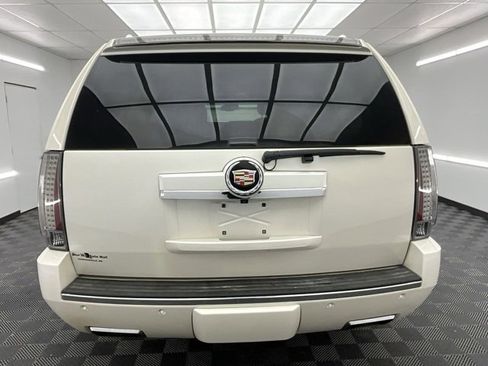 Used 2014 Cadillac Escalade ESV Premium image 24