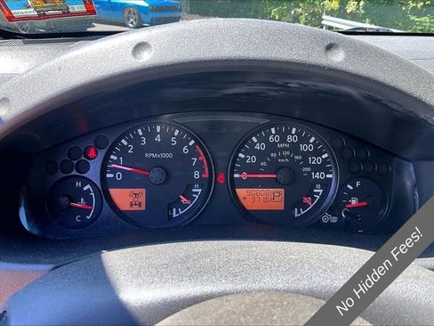 Used 2013 Nissan Frontier SV AWD/4WD image 18
