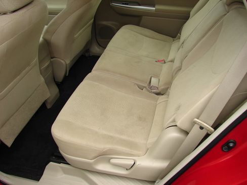 Used 2014 Toyota Prius V image 10