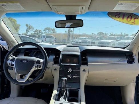Used 2018 Ford Taurus SEL w/ Equipment Group 201A FWD image 15