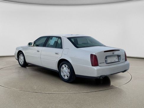 Used 2002 Cadillac De Ville image 3