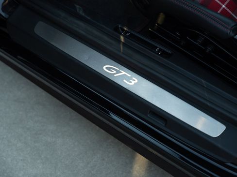 Used 2019 Porsche 911 GT3 image 31