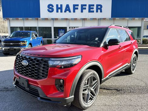New 2026 Ford Explorer ST-Line w/ ST-Line Street Pack image 1