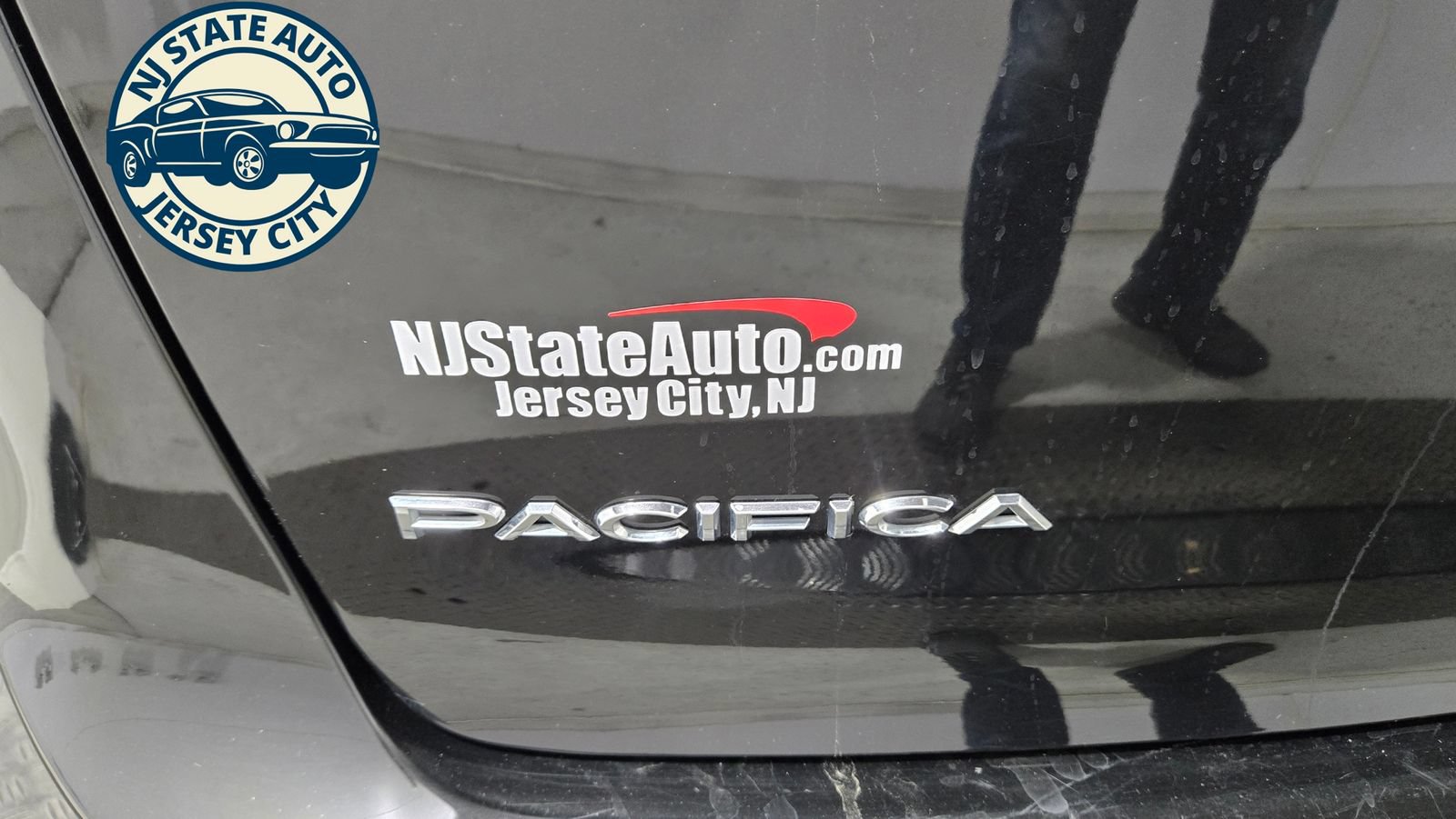 Used 2024 Chrysler Pacifica Limited FWD image 40