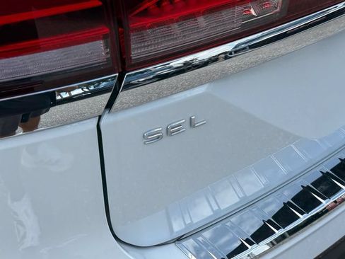 New 2026 Volkswagen Atlas SEL AWD/4WD image 15