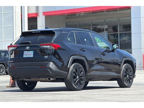 Certified 2023 Toyota RAV4 XLE Premium AWD/4WD image 4