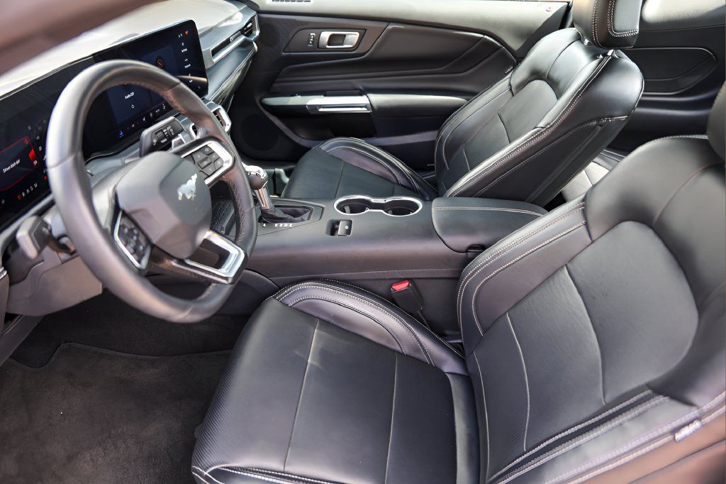 Used 2024 Ford Mustang GT Premium RWD image 9